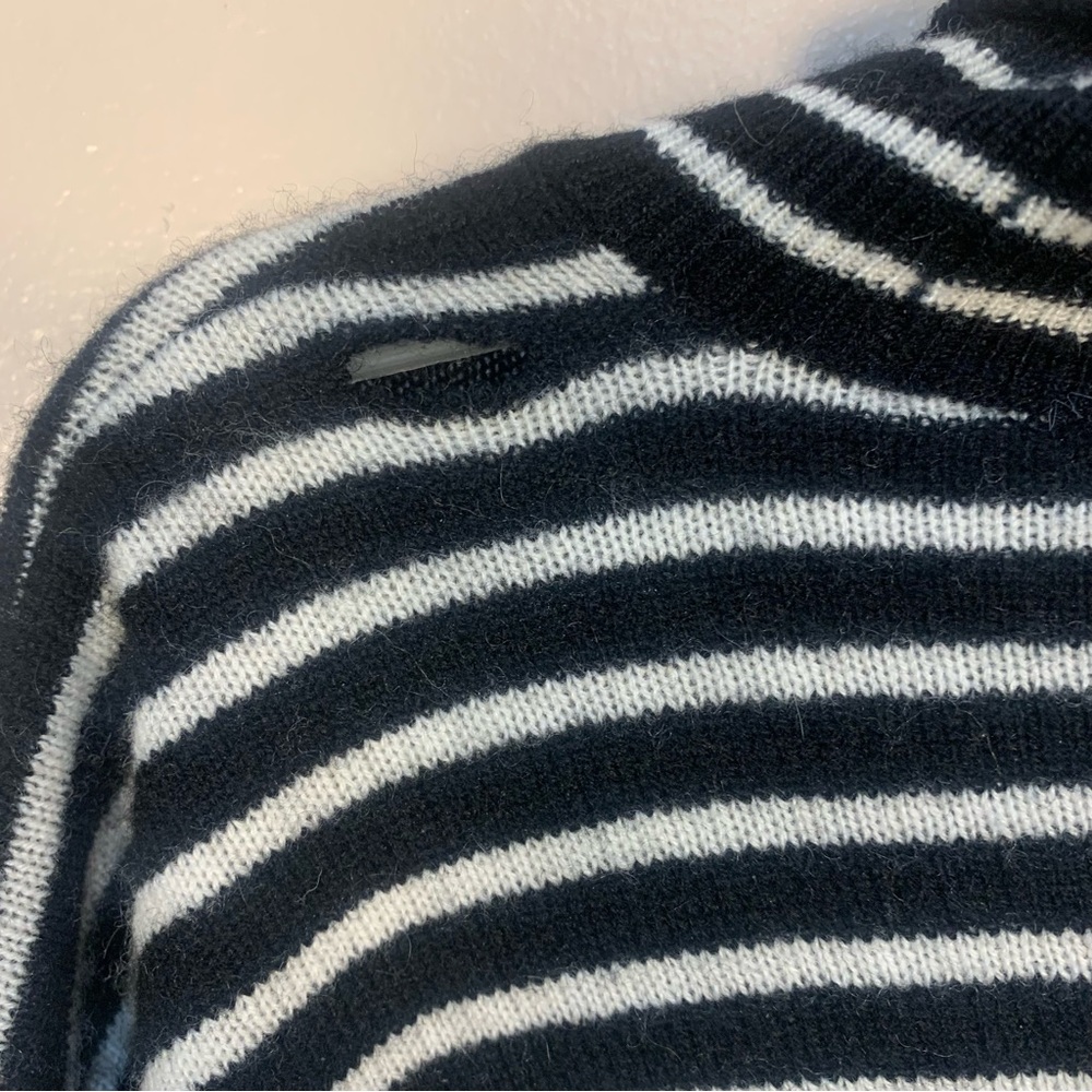 Charter Club Luxury 100% Cashmere Striped Heart Pullover Sweater - Picture 7 of 10
